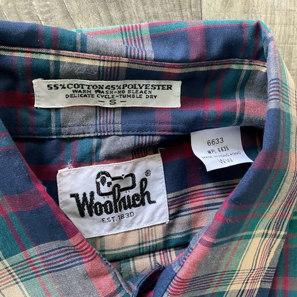 NWT VTG Woolrich Long Sleeve Button Up Shirt
6633
Men's SMALL
Navy Tan Red Plaid - Picture 7 of 10